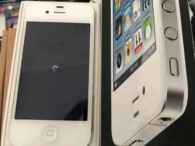 Лот: 12446669. Фото: 1. iPhone 4 8gb white. Смартфоны