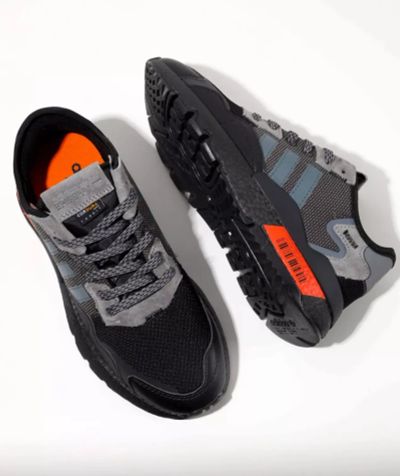 Лот: 25740211. Фото: 1. Кроссовки adidas nite jogger. Кеды, кроссовки, слипоны