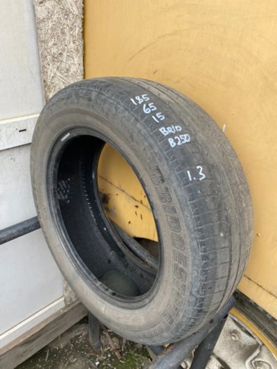 Лот: 22636350. Фото: 1. 1шт. 185-65-15 Bridgestone B250. Шины