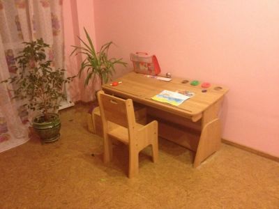 Лот: 6908705. Фото: 1. Парта дошкольная. Натуральное... Столики, стулья, парты