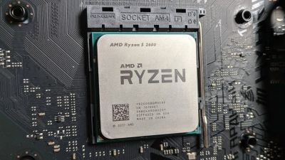 Лот: 19262412. Фото: 1. AMD Ryzen 5 2600. Процессоры