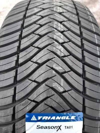 Лот: 25710434. Фото: 1. Летняя резина 205/60 R-16 "Triangle... Шины