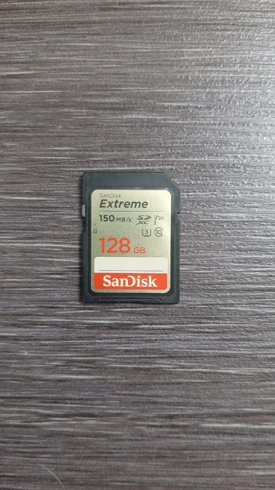 Лот: 18768596. Фото: 1. SD карта SanDisk Extreme 128GB... Карты памяти