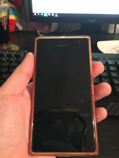 Лот: 8803225. Фото: 1. Nokia Lumia 735 + флешка 16 gb... Смартфоны