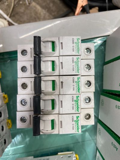 Лот: 18100863. Фото: 1. Schneider electric acti 9 Автоматический... Автоматы, пакетники, предохранители