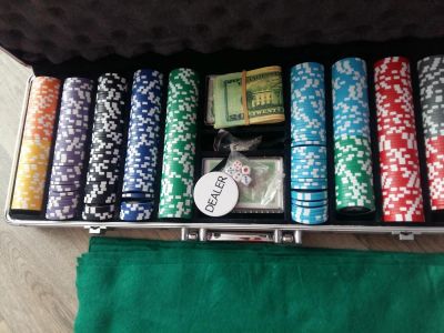 Лот: 10478515. Фото: 1. Набор для покера 500 фишек. Настольные игры, карты
