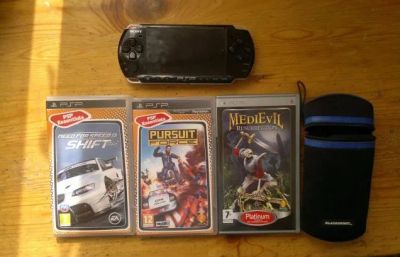 Лот: 3179711. Фото: 1. PSP 3008+ чехол + 3 диска + флешка... Игровые приставки, консоли