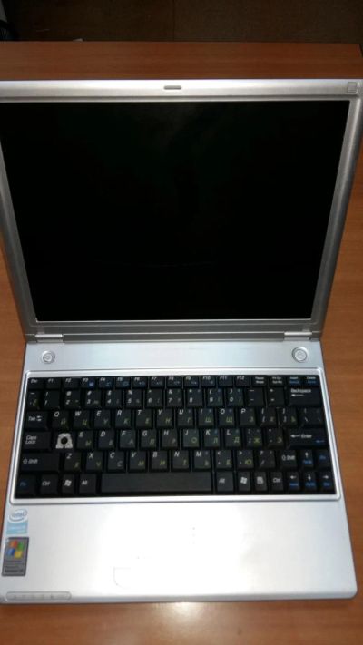 Лот: 8116984. Фото: 1. Hоутбук RoverBook Discovery b214... Ноутбуки