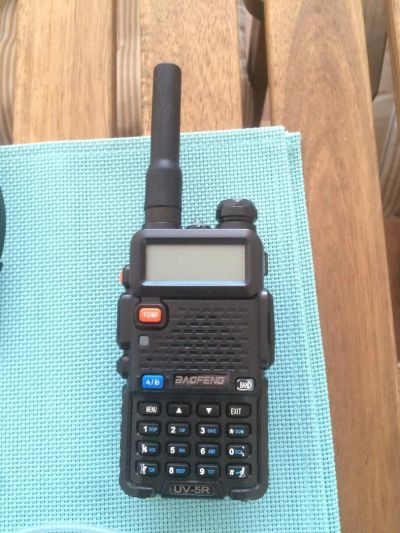 Лот: 8235984. Фото: 1. Радиостанция Baofeng UV-5R. Рации, радиостанции
