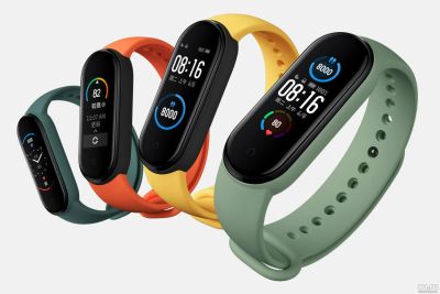 Лот: 16264854. Фото: 1. Xiaomi Mi Band 5 Чёрный. Оригинал... Смарт-часы, фитнес-браслеты, аксессуары