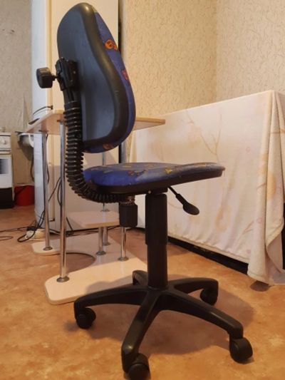 Лот: 13991424. Фото: 1. Стул для школьника. Столики, стулья, парты