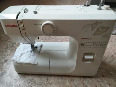 Лот: 24679711. Фото: 1. Швейная машина janome. Швейная, вязальная