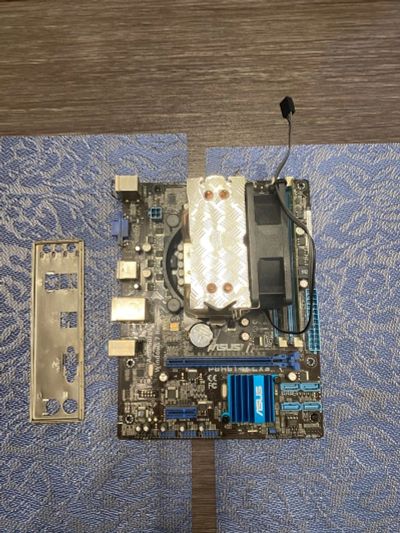 Лот: 24928855. Фото: 1. Материнская плата ASUS P8H61-M... Материнские платы