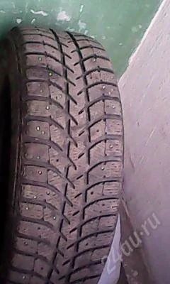 Лот: 2157468. Фото: 1. Резина bridgestone 215\65\16. Шины