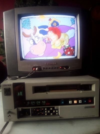 Лот: 16205572. Фото: 1. Видеомагнитофон Sony Betacam SP... Видеомагнитофоны