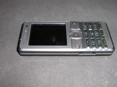 Лот: 567191. Фото: 1. SonyEricsson k770i. Кнопочные мобильные телефоны