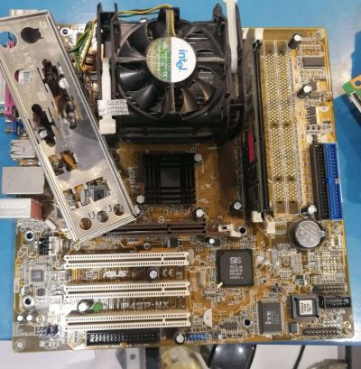 Лот: 17349717. Фото: 1. Материнская плата asus P4sp-mx... Материнские платы