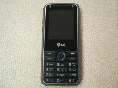 Лот: 1623719. Фото: 1. Сотовый телефон LG GX200 (с двумя... Кнопочные мобильные телефоны