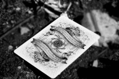 Лот: 16192501. Фото: 1. Карты игральные Arcane white. Настольные игры, карты