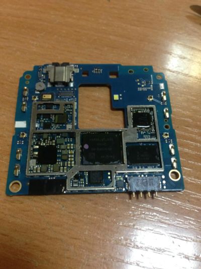 Лот: 6993857. Фото: 1. плата на Htc desire 601 оригинал... Микросхемы и платы