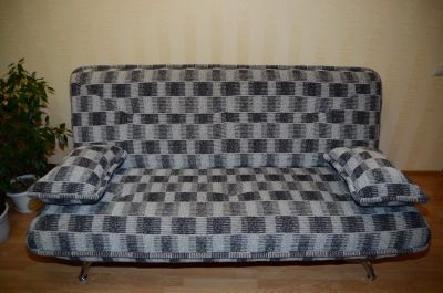 Лот: 3078891. Фото: 1. Диван-книжка + две подушки в хорошем... Кресла, пуфы