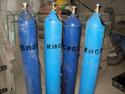 Лот: 886904. Фото: 1. баллоны кислородные. Баллоны, газ в баллонах