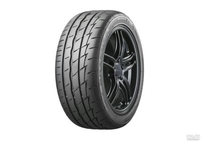 Лот: 16777395. Фото: 1. Bridgestone 245/40R18 97W XL Potenza... Шины