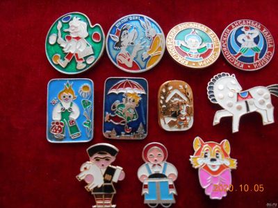 Лот: 16642617. Фото: 1. значки ссср детские 11 шт - 200... Сувенирные