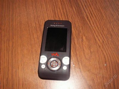 Лот: 1138833. Фото: 1. Хороший SonyEricsson w580i. Кнопочные мобильные телефоны