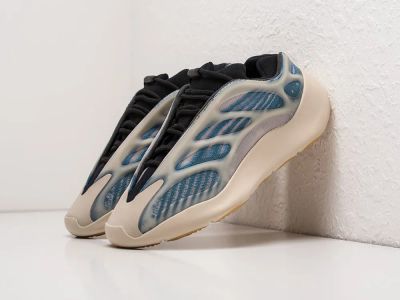 Лот: 19611505. Фото: 1. Кроссовки Adidas Yeezy Boost 700... Кеды, кроссовки, слипоны