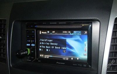 Лот: 2703448. Фото: 1. Продам автомагнитолу Pioneer AVH-2300DVD. Автомагнитолы