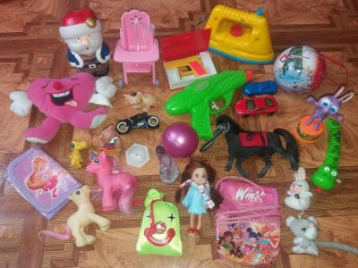 Лот: 11343401. Фото: 1. Игрушки кучей. Куклы и аксессуары