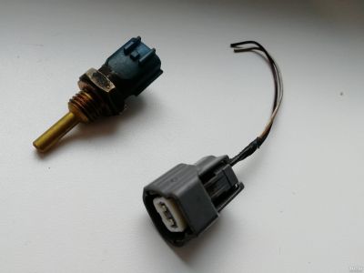 Лот: 12437335. Фото: 1. датчик температуры Nissan Sunny... Электрооборудование