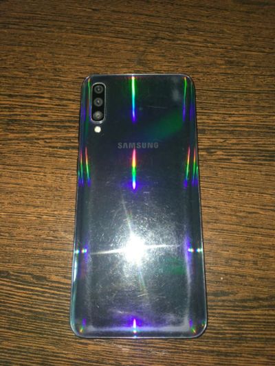 Лот: 15718819. Фото: 1. Телефон samsung a50. Смартфоны