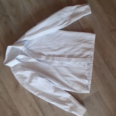 Лот: 16347581. Фото: 1. Белая рубашка в школу. Рубашки, блузки, водолазки