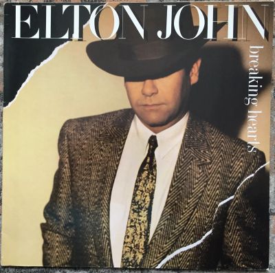 Лот: 21639512. Фото: 1. LP (виниловая пластинка) - Elton... Аудиозаписи