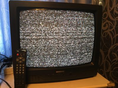 Лот: 12296369. Фото: 1. Телевизор Samsung с пультом. Телевизоры