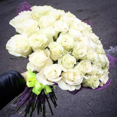 Лот: 6395124. Фото: 1. Букет из 41 белой розы! Эквадор... Свежие цветы