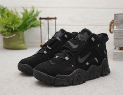 Лот: 15280632. Фото: 1. Кроссовки Nike Air Barrage. Кеды, кроссовки, слипоны
