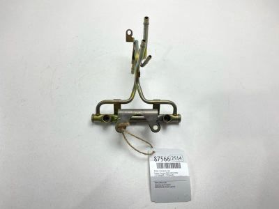 Лот: 22691352. Фото: 1. Рейка топливная Subaru Forester... Топливная система