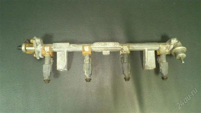 Лот: 2037845. Фото: 1. форсунки + рампа Mazda tribute... Двигатель и элементы двигателя
