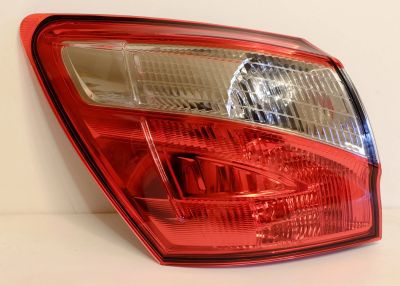 Лот: 12601374. Фото: 1. Стоп сигнал Nissan Qashqai левый... Оптика и освещение