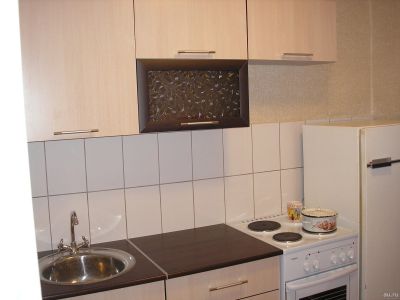 Лот: 9197304. Фото: 1. Сдам 1 комн. квартиру на Новосибирской... Квартиры, студии