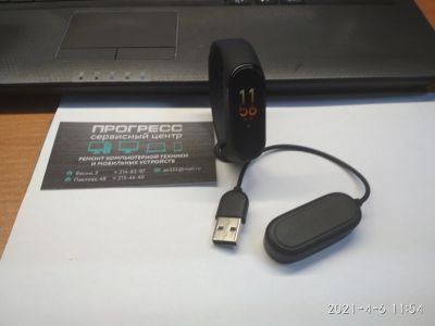 Лот: 17442335. Фото: 1. Фитнес-трекер Xiaomi Band 4. Смарт-часы, фитнес-браслеты, аксессуары