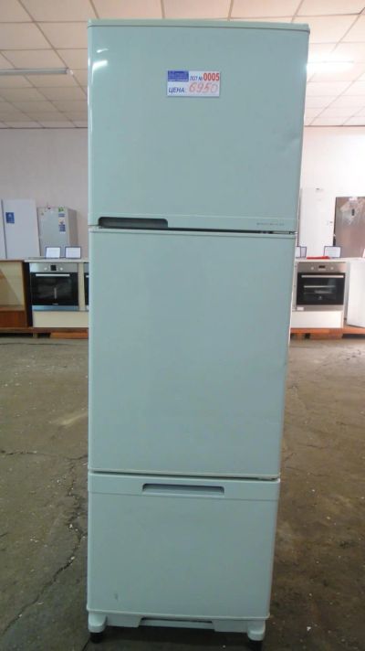 Лот: 8230478. Фото: 1. Б.У. Холодильник HiTACHi R 25V3HR... Холодильники, морозильные камеры
