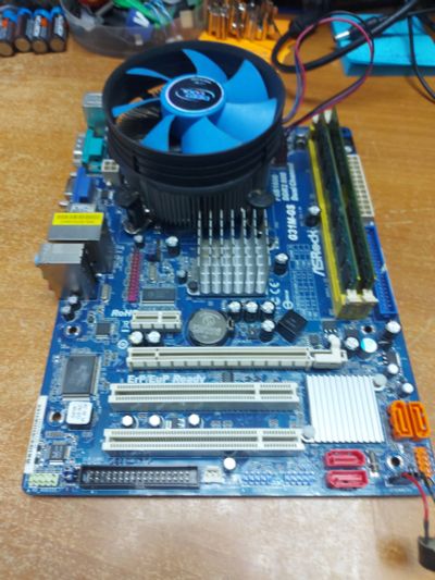 Лот: 25810206. Фото: 1. Материнская плата 775 AsRock G31m-GS. Материнские платы