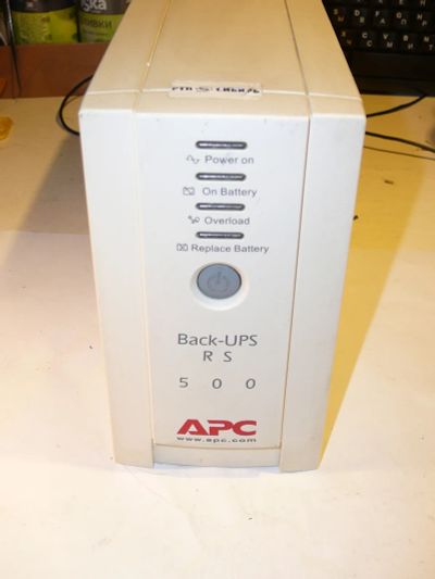Лот: 20284937. Фото: 1. Бесперебойник ( ИБП ) APC 500. ИБП, аккумуляторы для ИБП