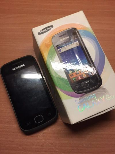 Лот: 12475260. Фото: 1. Сотовый телефон Samsung Gio (5504... Кнопочные мобильные телефоны