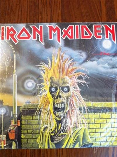 Лот: 867393. Фото: 1. IRON MAIDEN "IRON MAIDEN" LP EMI... Аудиозаписи