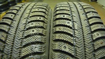 Лот: 6843942. Фото: 1. Две зимы липучки Nordman 185/65R14... Шины